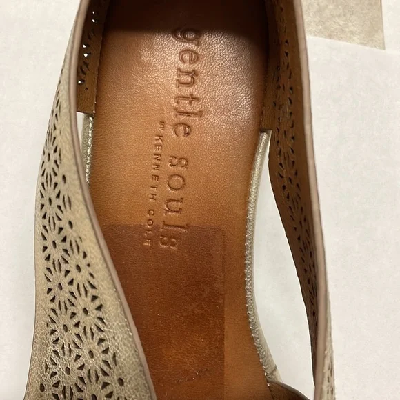 KENNETH Cole Gentle Souls Shoes, 6.5 - Picture 7 of 10